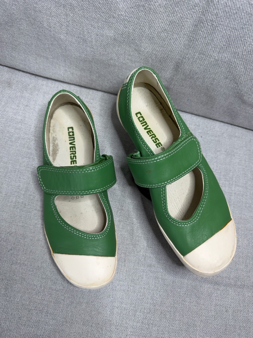 RARE Vintage Women's Converse Leather Green Mary Jane Shoes with Velcro Strap W5